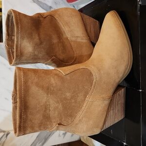 Dolce Vita Tan Heeled Boots